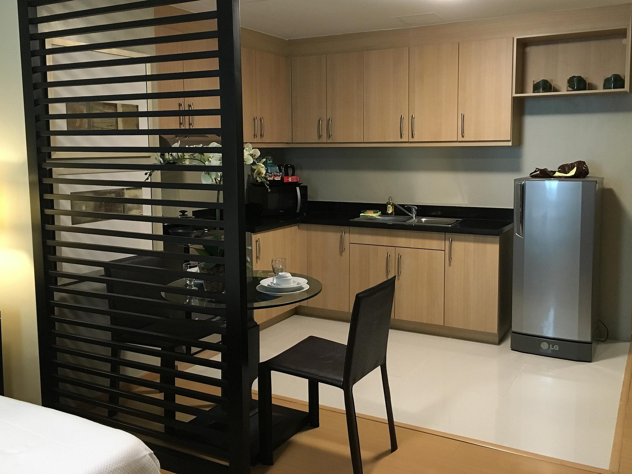 Avant Serviced Suites - Personal Concierge Manila Exterior photo