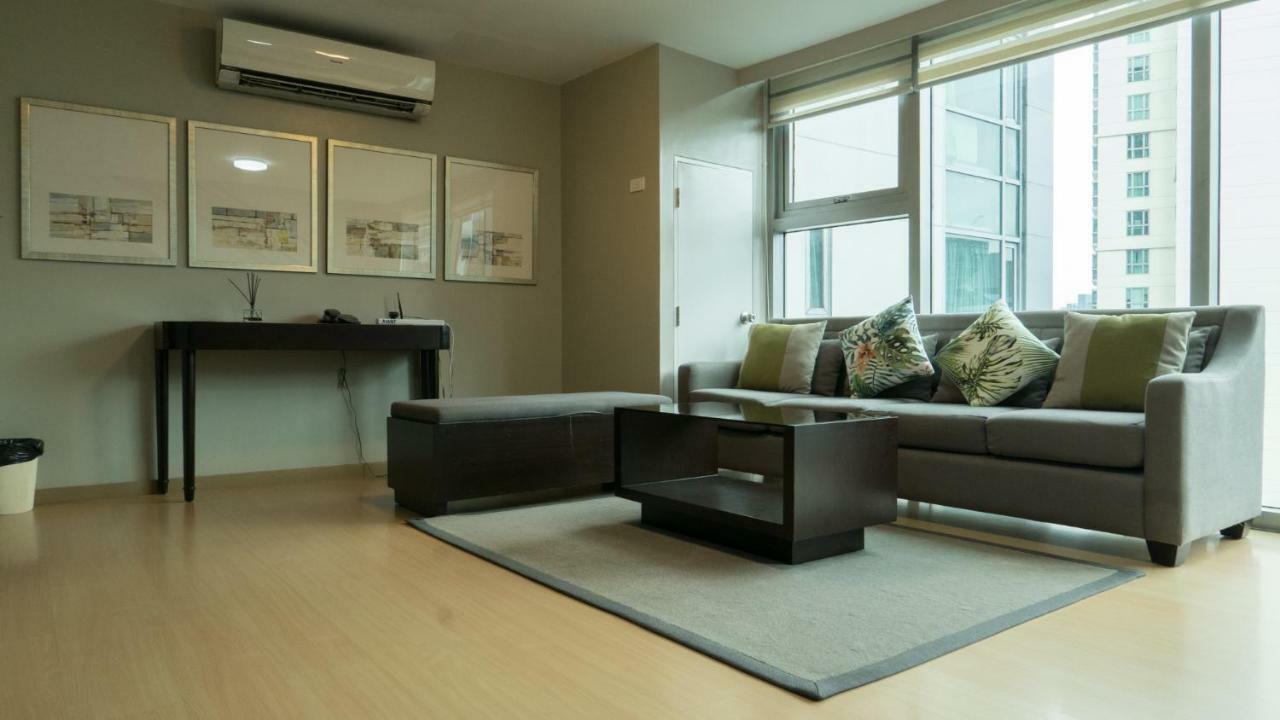 Avant Serviced Suites - Personal Concierge Manila Exterior photo